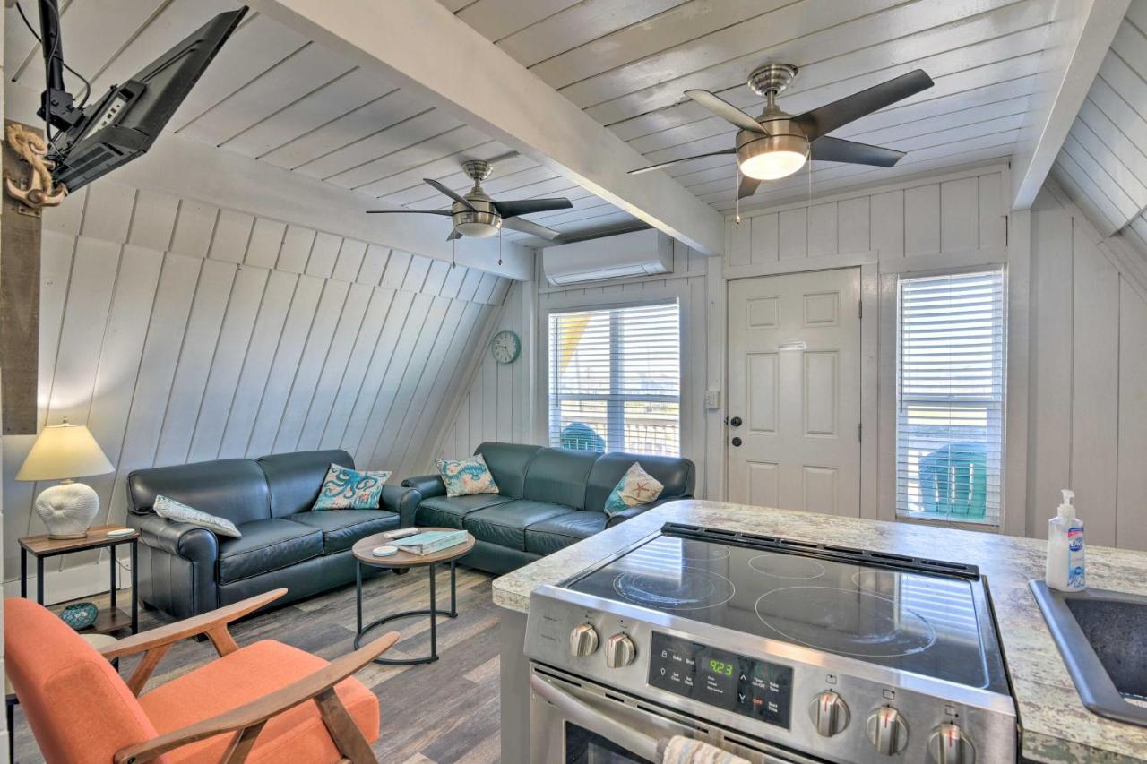 A-Frame Home With Deck - 2 Blocks To Surfside Beach! Exteriör bild